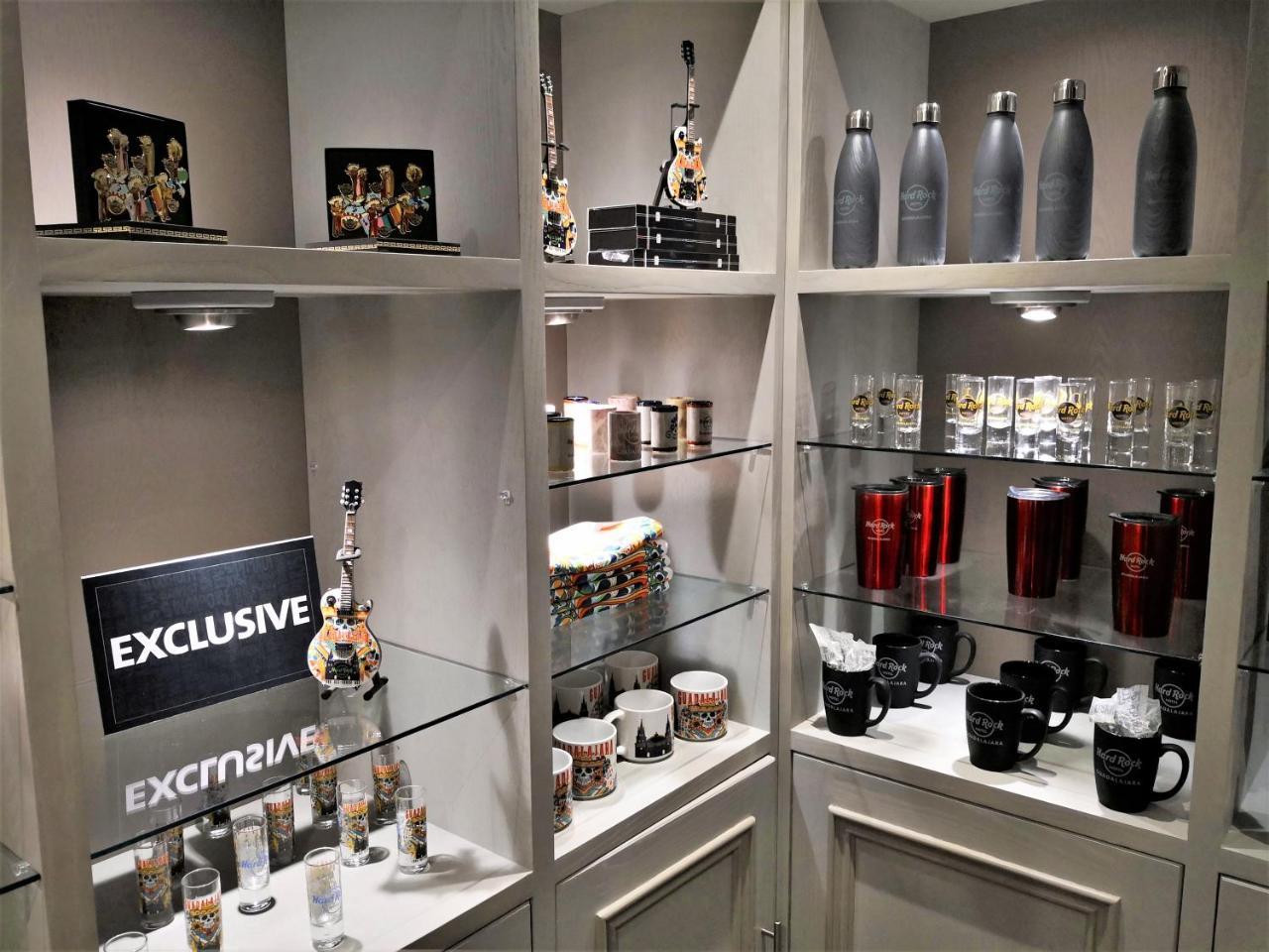 Hard Rock Hotel Guadalajara Zapopan Eksteriør bilde Starbucks Reserve merchandise