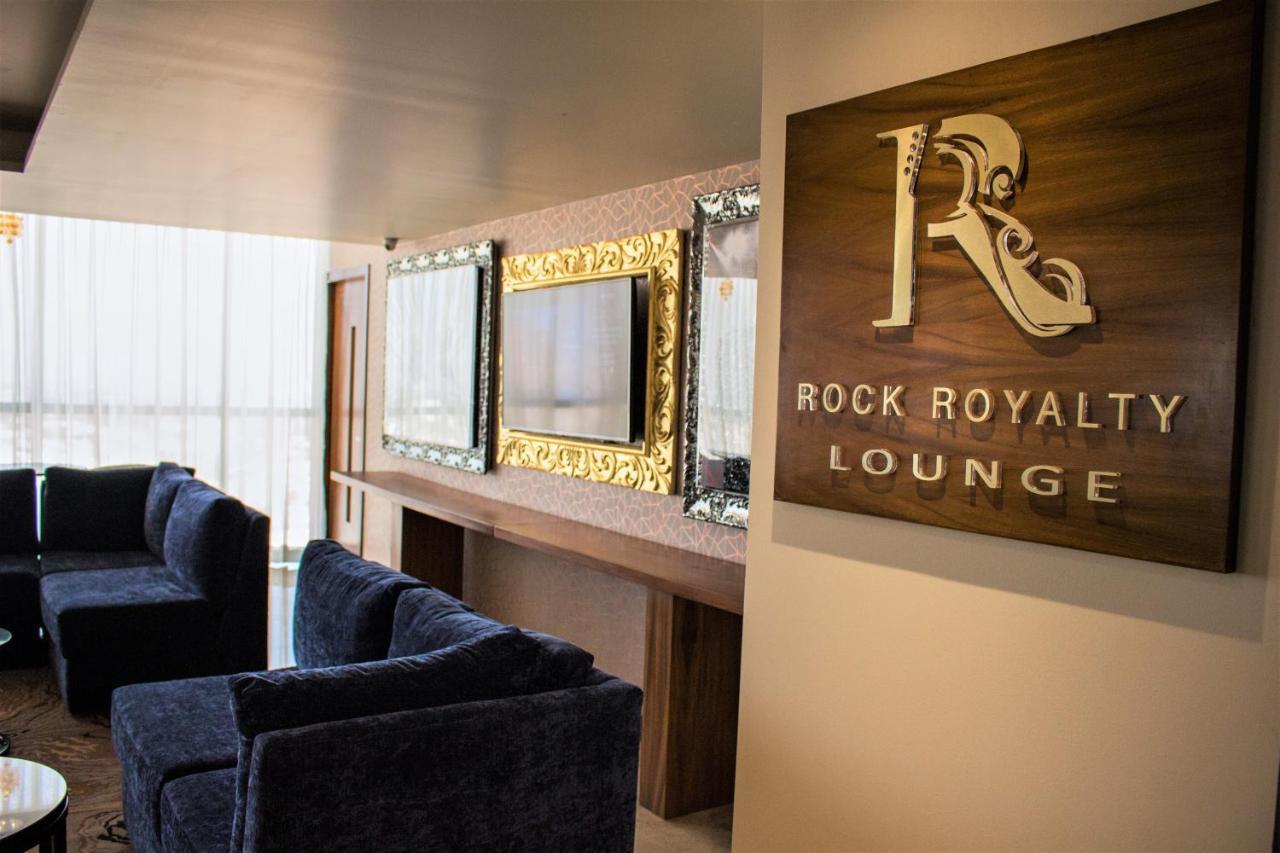 Hard Rock Hotel Guadalajara Zapopan Eksteriør bilde Rock Royalty Lounge at MIA