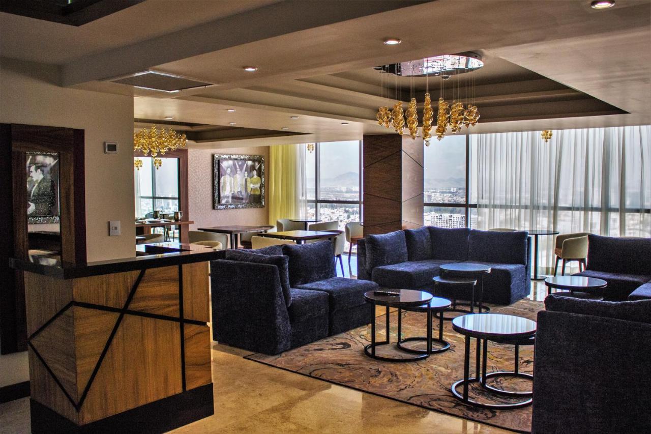 Hard Rock Hotel Guadalajara Zapopan Eksteriør bilde The lounge at the airport